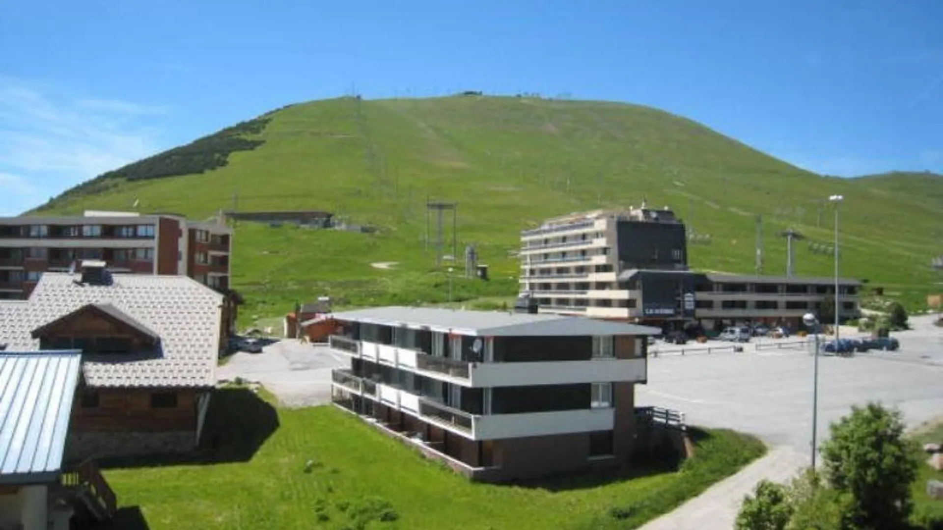 Studio Cosy Pour 4 A L'Alpe D'Huez - Emplacement Ideal, Animaux Acceptes, Proche Pistes Et Commerces - Fr-1-405-96